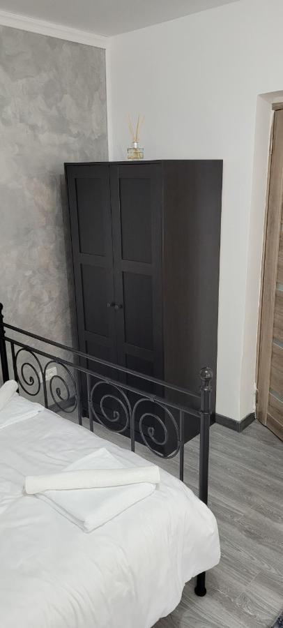 Andi 2-Apartament Беїле-Херкулане Екстер'єр фото